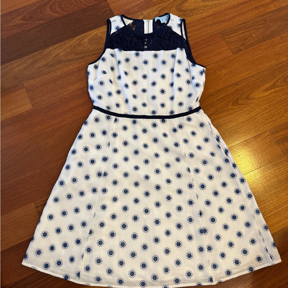 Like New Draper James Navy and White Sleeveless Dress